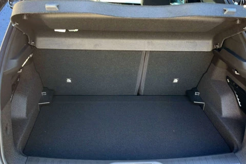 Alfa Romeo Junior Ibrida Speciale 107kW (145CV)