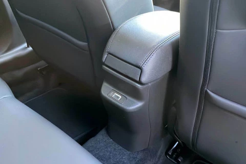 Alfa Romeo Junior Ibrida Speciale 107kW (145CV)