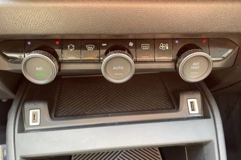 Citroën C4 PureTech 130 S&S 6v Shine