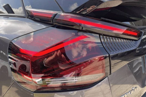 Citroën C4 PureTech 130 S&S 6v Shine