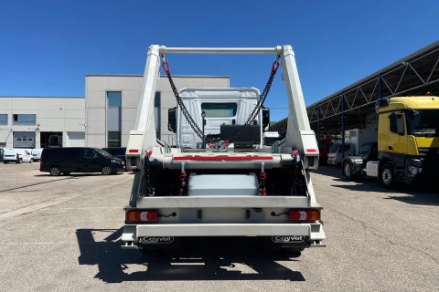 Mercedes-Benz Arocs 1830