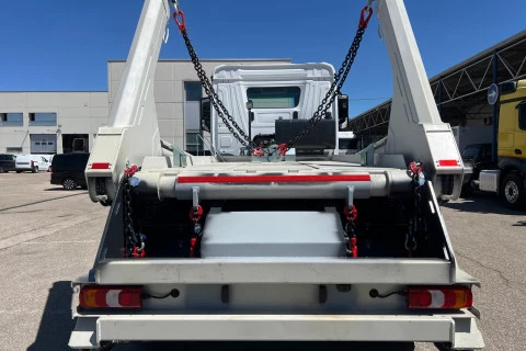 Mercedes-Benz Arocs 1830