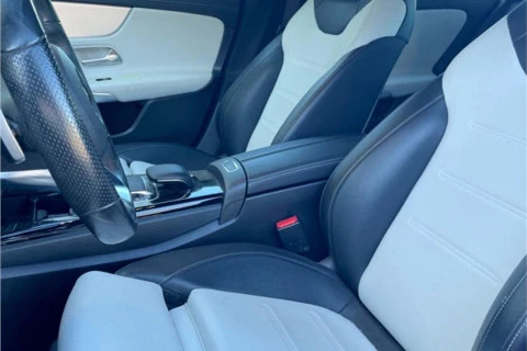 Mercedes-Benz CLA CLA 180