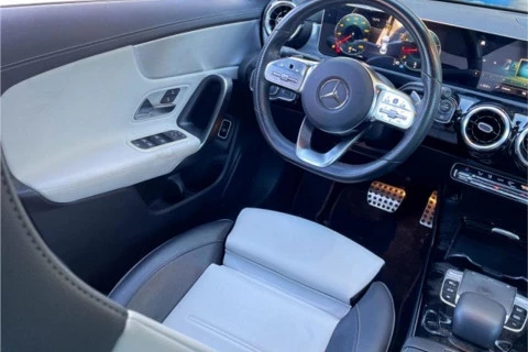 Mercedes-Benz CLA CLA 180