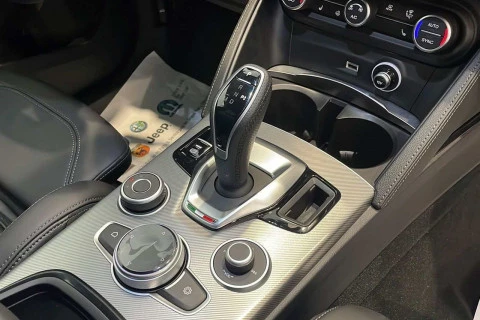 Alfa Romeo Stelvio 2.2 Diésel 154kW (210CV) Veloce Q4