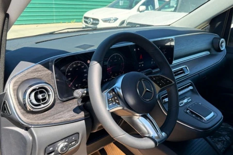 Mercedes-Benz Clase V 220 d Avantgarde Largo