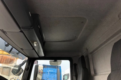 MAN TGL 12 TONELADAS + GANCHO DE 8 TONELADAS