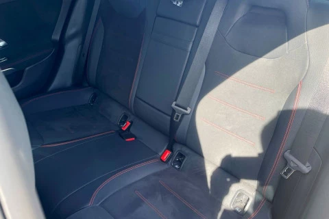 Mercedes-Benz CLA CLA 200 D DCT