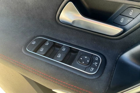 Mercedes-Benz CLA CLA 200 D DCT