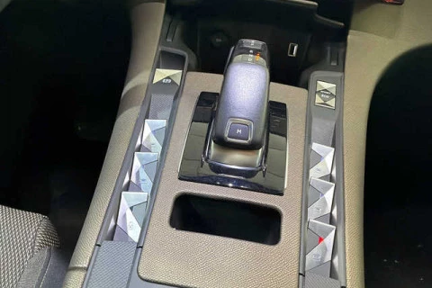 DS 7 Crossback BlueHDi 130 So Chic Auto 96 kW (130 CV)