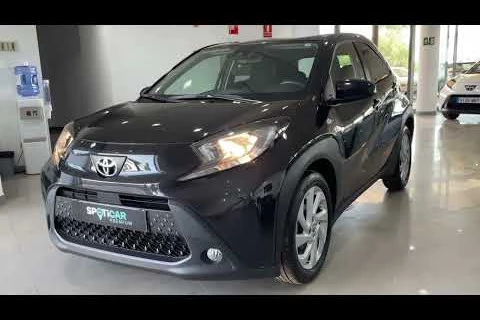 Toyota Aygo X Cross 1.0 VVT-I 72CV Play