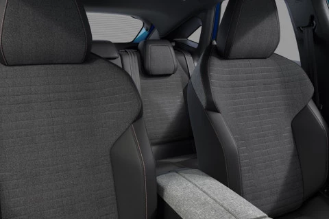 Peugeot e-3008 Allure Eléctrico 157kW