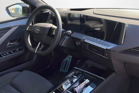 Opel Astra Electric 54kWh GS Auto