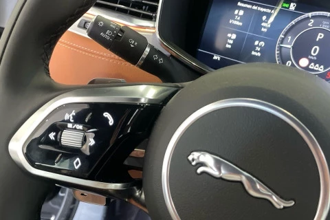 Jaguar F-Pace 2.0 I4 MHEV R-Dynamic S 90th Anniversary AWD AT 150 kW (204 CV)