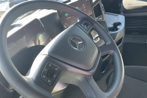 Mercedes-Benz Actros 1851LS