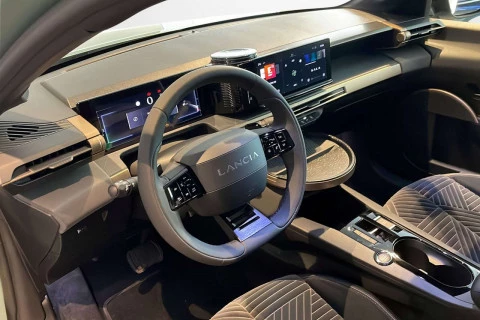 Lancia Ypsilon Ypsilon LX Elettrica 54kWh 115kW (156CV)