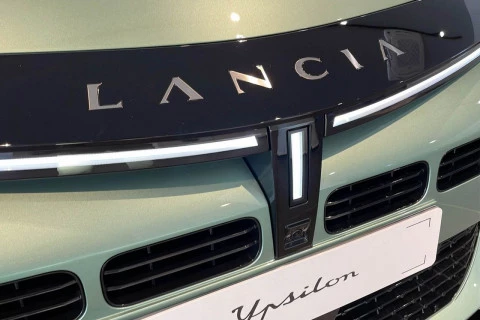 Lancia Ypsilon Ypsilon LX Elettrica 54kWh 115kW (156CV)