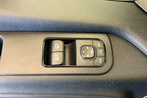 Mercedes-Benz Sprinter 311 CDI Furgon PRO Medio