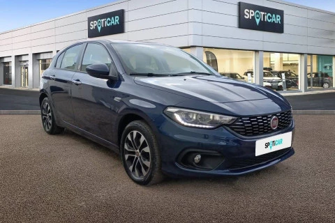Fiat Tipo 5P 1.4 T-Jet 88kW (120CV) Mirror