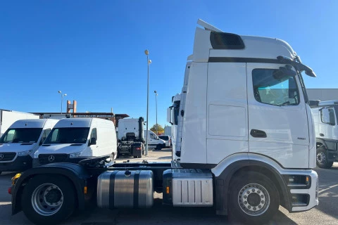 Mercedes-Benz Actros 1851 LS