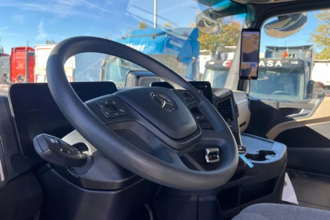 Mercedes-Benz Actros 1851 LS