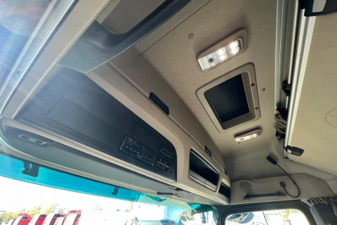 Mercedes-Benz Actros 1851 LS