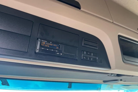 Mercedes-Benz Actros 1851 LS