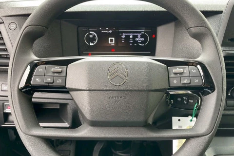 Citroën Jumpy Furgón M Diésel 120 CV Manual