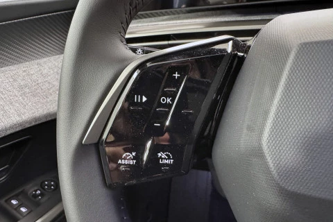 Peugeot 5008 Hybrid 1.2 107KW Allure eDCS6