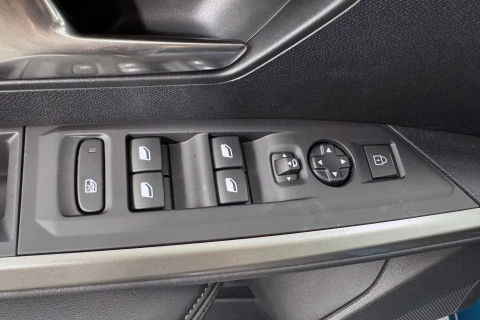 Peugeot 5008 Hybrid 1.2 107KW Allure eDCS6