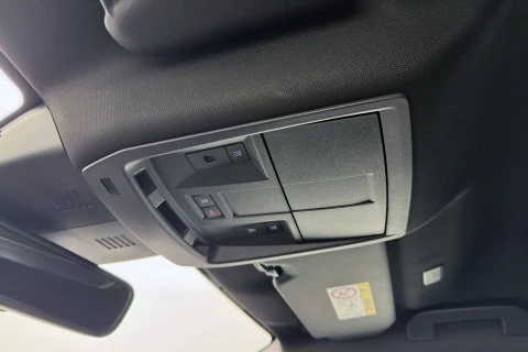 Peugeot 5008 Hybrid 1.2 107KW Allure eDCS6