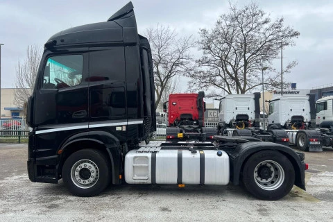 Mercedes-Benz Actros 1853 LS