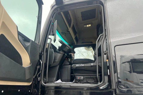 Mercedes-Benz Actros 1853 LS