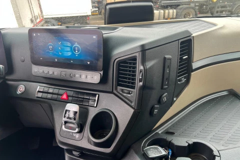 Mercedes-Benz Actros 1853 LS