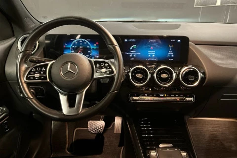 Mercedes-Benz GLA GLA 180