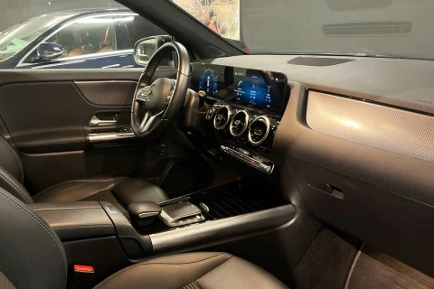 Mercedes-Benz GLA GLA 180