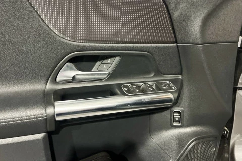 Mercedes-Benz GLA GLA 180