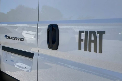 Fiat Ducato E-Ducato serie 2-Electric Vehicle Furgón 4.2T Heavy L3 H2 Electric 200 Kw & Batería 110 Kwh