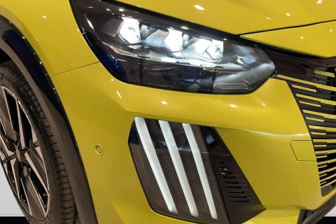 Peugeot e-208 GT Eléctrico 156 (115 Kw)