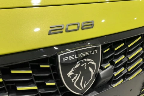 Peugeot e-208 GT Eléctrico 156 (115 Kw)