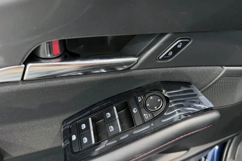 Mazda CX-30 e-SKYACTIV G Homura