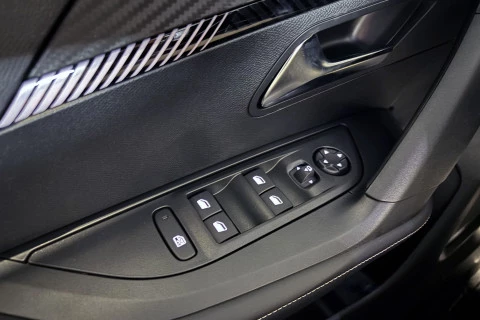 Peugeot 2008 N2008 Allure Hybrid 145 eDCS6