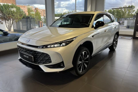 MG HS 1.5 Hybrid+ Luxury