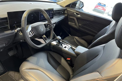 MG HS 1.5 Hybrid+ Luxury