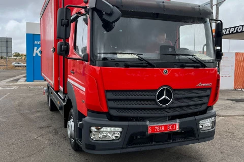 Mercedes-Benz Atego 1218 + botellero