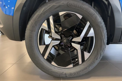Peugeot 2008 Allure Gasolina 100 S&S 6 Vel. MAN