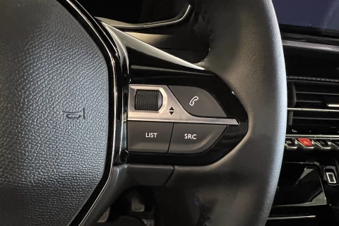 Peugeot 2008 Allure Gasolina 100 S&S 6 Vel. MAN