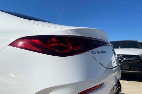 Mercedes-Benz CLA CLA 200 con tecnología EQ