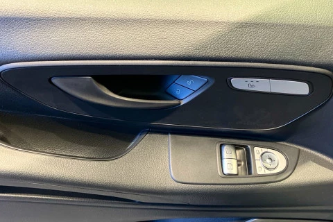 Mercedes-Benz eVito e-Vito 129 Tourer Pro Larga