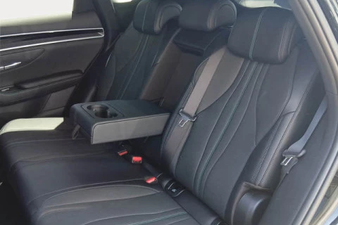 BYD SEAL U DM-i Comfort 160 kW (218 CV)